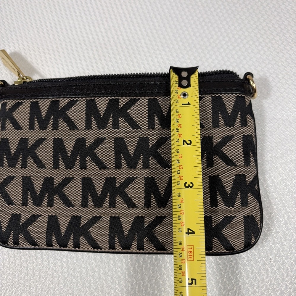 MICHAEL KORS SIGNATURE WRISTLET BLACK & TAN GRAY FABRIC MK LOGO GOLD HARDWARE - Picture 8 of 8